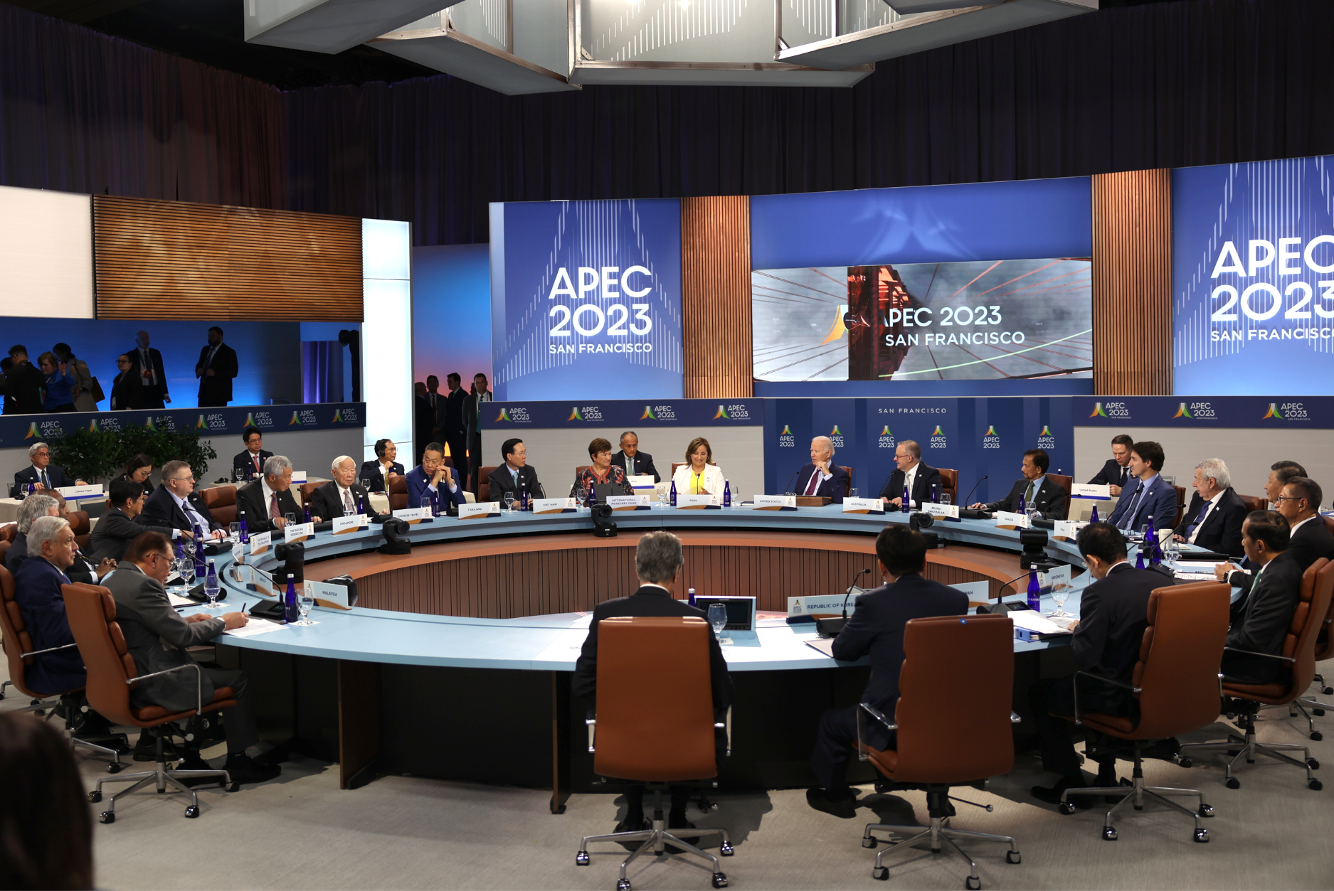 APEC Economic Leaders Jointly Agree to Golden Gate Declaration APEC