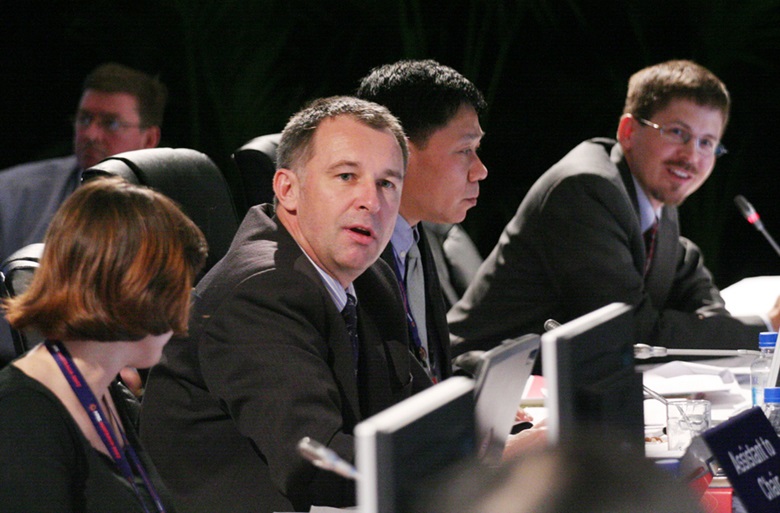 Chair of the Drafting Session, Mr. Gordon de Brower